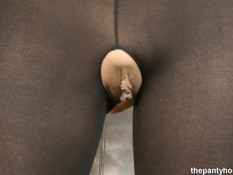 Мужик жёстко отодрал грудастую азиатскую женщину в боди-комбинезоне