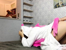 После ебли с парнем сисястая русская тёлочка получила сперму на лицо