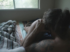 Очкастая блондинка с косичками оттрахана рачком и забрызгана спермой