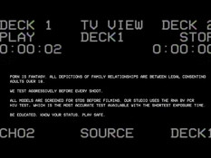 Бородатый гей отпердолил на кухне худого парня с короткой стрижкой