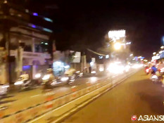 Снял на улице темноволосую вьетнамскую девку и оттрахал в гостинице