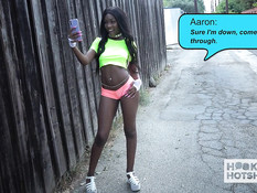 Татуированный белый парень жёстко отодрал и обкончал молодую мулатку