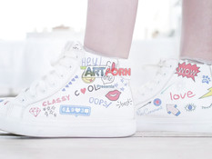 Он отлизал клитор у сисястой русской тёлки и оттрахал в бритую киску