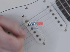 Очкастая русская девка с тату отпердолена в анал и забрызгана спермой