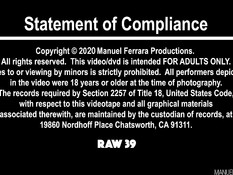 Ненасытная грудастая девка отпердолена в пизду и разработанное очко