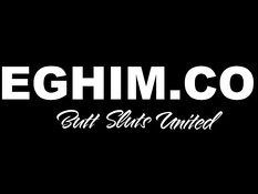 Татуированная пышногрудая госпожа отпердолила раба большим страпоном