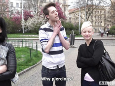 Сисястая брюнетка и худая блондинка занялись свинг сексом с парнями