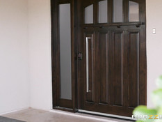 Лесби шатенка вломилась к сисястой рыжей дамочке и отымела её в анал