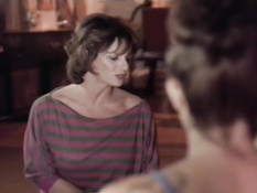 Две развратные дамы делают минет и занимаются сексом с сонным парнем