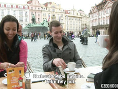 Две молодые пары пришли в квартиру и занялись страстным свинг сексом