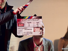 Зрелую русскую женщину с длинными светлыми волосами оттрахали в анус