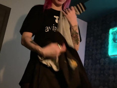 Парень оттрахал гламурную русскую девицу в очко и обкончал колготки