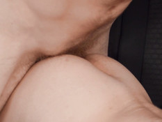 Водитель гей подобрал бородатого парня и дал отпердолить себя в очко