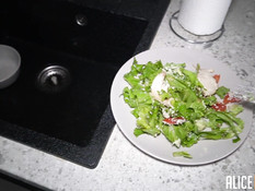 Горячую светловолосую красотку отодрали в письку и заполнили спермой