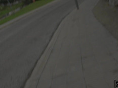 Он пошёл вслед за красивой латинской девчонкой и отымел её на улице