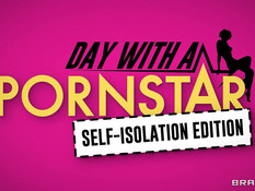 Грудастая русская блондинка отвлеклась от гимнастики и стала сосать