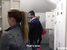 Две молодые семейные парочки занялись в бане страстным свинг сексом