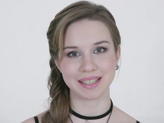 Лысый негритос отпердолил молодую русскую блондиночку в киску и анус