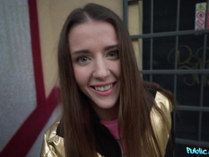 Пикапер оттрахал возле железной дороги сисястую украинскую блондинку