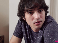 Рыжеволосая девка и зрелая блондинка трахаются с мужиком и парнишкой