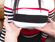 Две милые японские девушки с большими сиськами трахаются с парнишкой