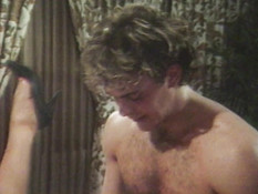 Кудрявая рыжеволосая дамочка в корсете ебётся с молодым любовничком