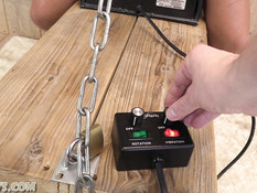 Доильный аппарат и секс машина довели грудастую блондинку до оргазма