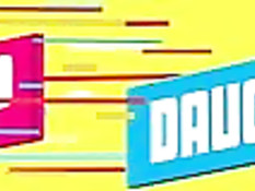 Страстный групповой секс на кровати двух девчонок с двумя приятелями