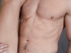 Голубой парень вышел из душа и отпердолил в очко худого друга с тату