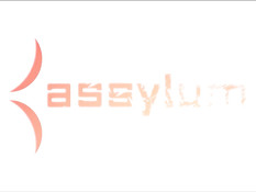 Мужик в маске заставляет молоденькую шатенку сделать глубокий минет