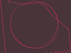 Худая татуированная тёлка в очках отпердолена парнем в киску и анус