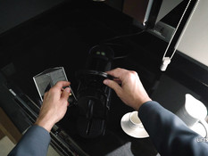 Молодая секретарша блондинка дала боссу отодрать себя в анус и киску