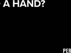 Пышногрудая зрелая шатенка с татуировками ебётся с приятелем на кухне