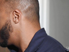 Мулат отымел в студии звукозаписи татуированного сиськастого транса