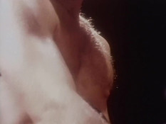 Шатенка в красных чулках оттрахана в позе раком и забрызгана спермой