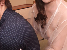 Сисястая японская красотка оттрахана в бритую писю и залита спермой