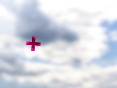 Молодой человек отодрал во все щели и обкончал юную русскую шатенку