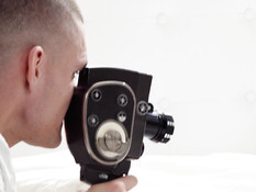 Парень отымел в бритую киску и обкончал сиськастую русскую блондинку