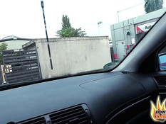 Мужик отымел в заброшенной многоэтажке молодую украинскую блондинку