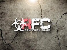 Четверо брутальных голубых мужиков оттрахали в очко худого паренька