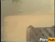 Мужик отымел в волосатую пизду молодую блондинку и обкончал её лицо