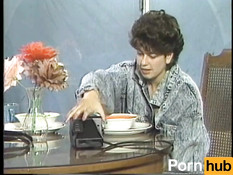 Брюнетка с большой грудью ебётся с любовником, а её муж с блондинкой