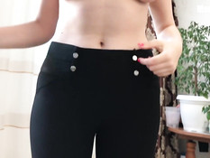 Однокурсник отодрал на кровати в киску сиськастую русскую студентку