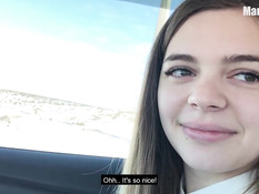 Вежливый пацан отодрал в припаркованной тачке сисястую русскую девку