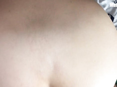 Приятель отымел на кровати белокурую русскую девку с большими сисями