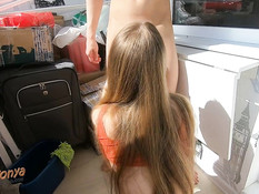 Сиськастая русская тёлка оттрахана парнем на балконе во все дырочки