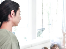 Две молодые грудастые подруги страстно трахаются с двумя бойфрендами