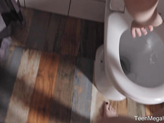 Бородатый бойфренд отпердолил темноволосую русскую девку раком в анус