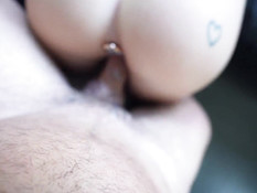 Возбуждённая сисястая блондинка оттрахана после спортивной тренировки