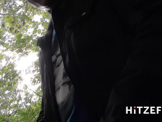 Двое мужчин отодрали молодую шатенку в тамбуре поезда и в подворотне